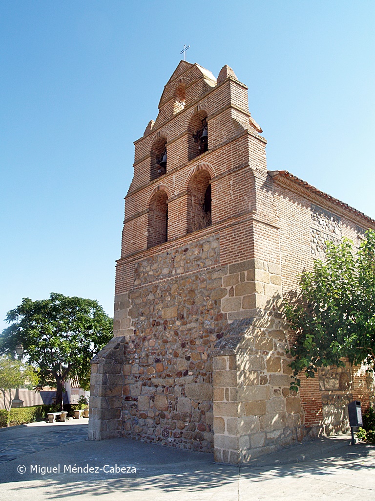 Resultado de imagen de iglesia de san miguel arcangel torrecilla de la jara